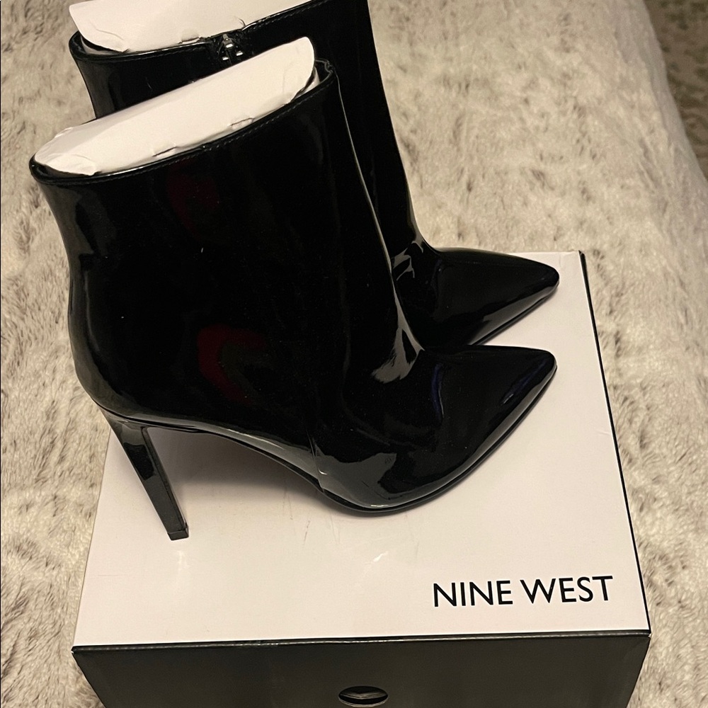 Tennon dress bootie